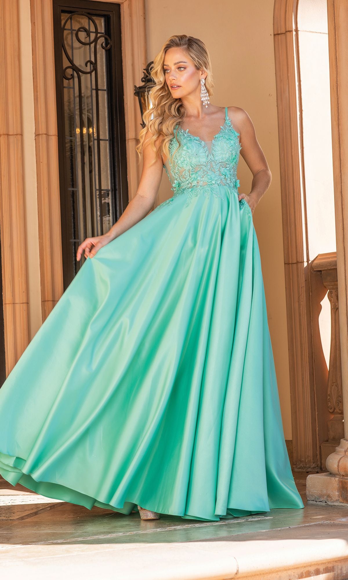 Appliqué Bodice A-Line Evening Gown. Prom dress. Teal
