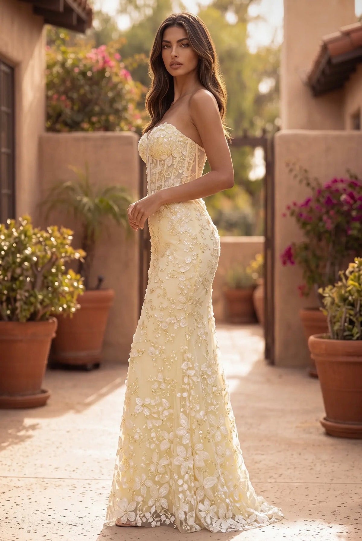 Yellow Floral Appliqué Strapless Prom Dress – Size 8